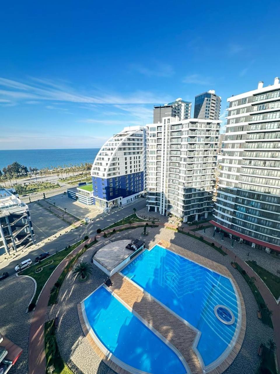באטומי White Apartment מראה חיצוני תמונה