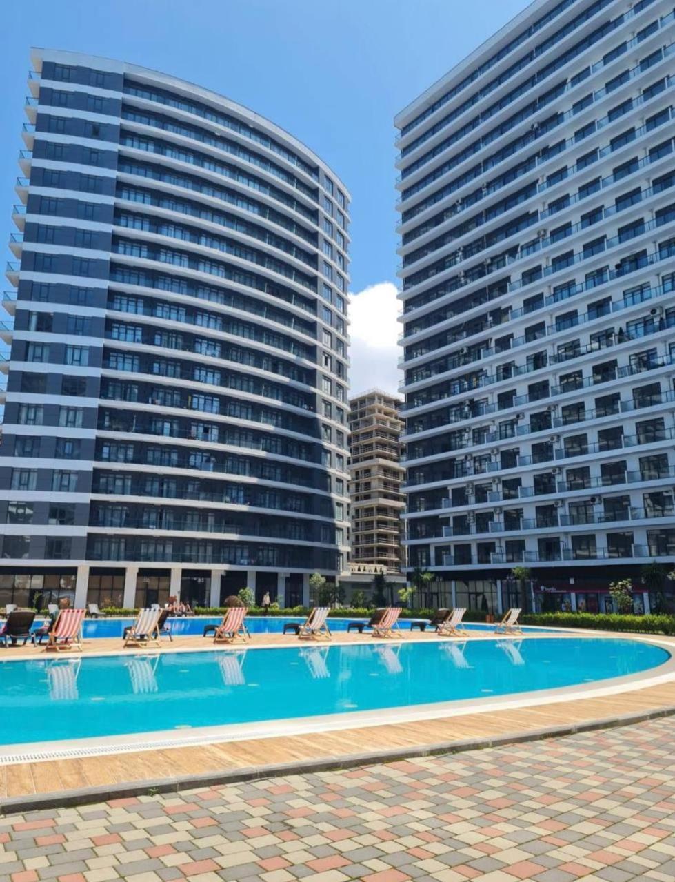 באטומי White Apartment מראה חיצוני תמונה