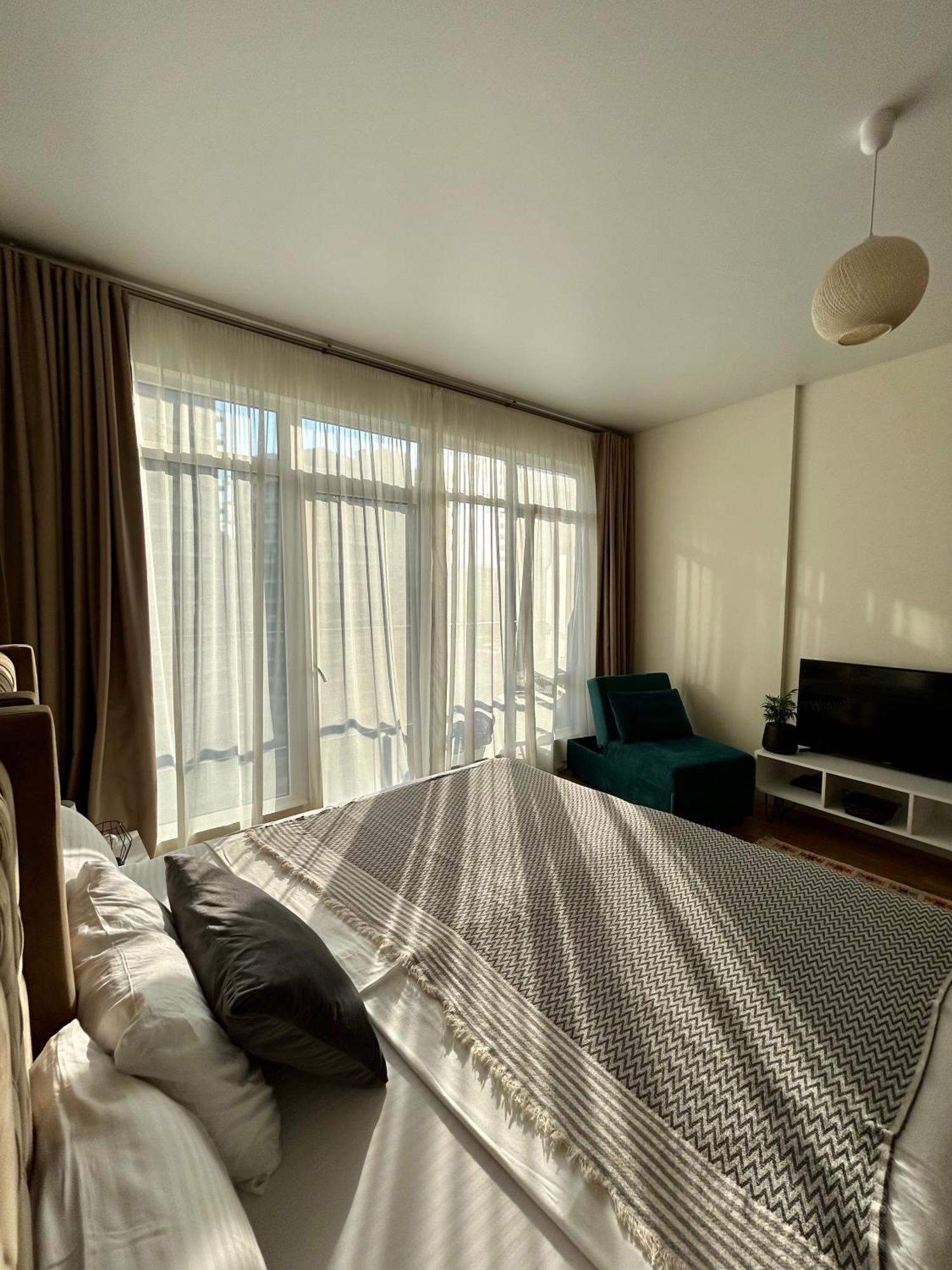 באטומי White Apartment מראה חיצוני תמונה
