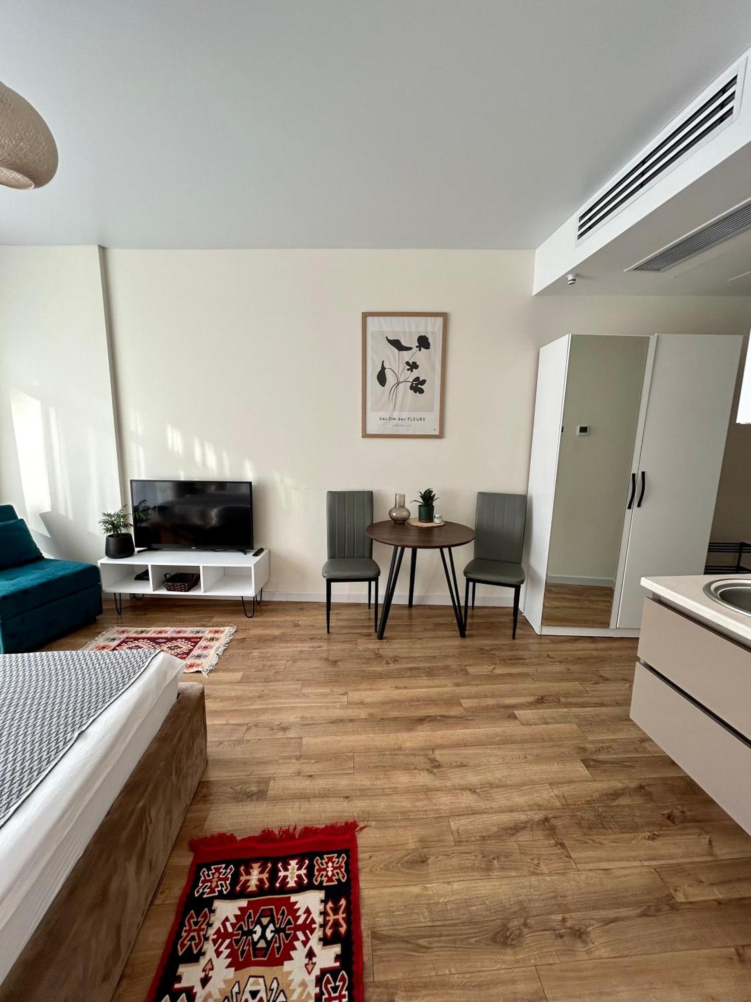 באטומי White Apartment מראה חיצוני תמונה