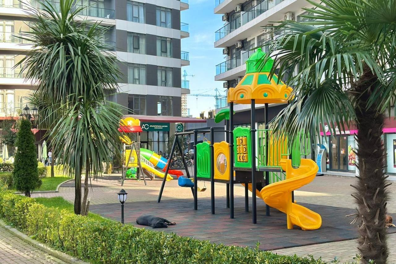 באטומי White Apartment מראה חיצוני תמונה