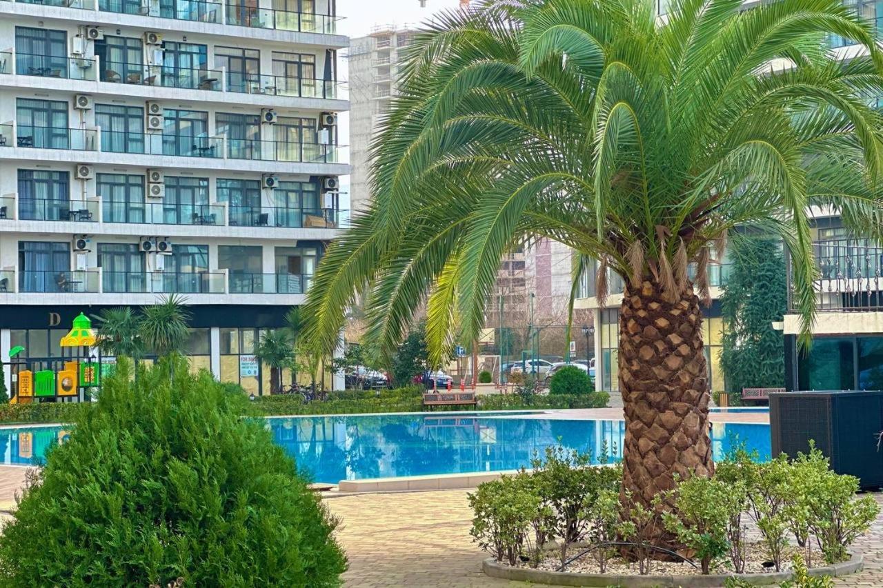 באטומי White Apartment מראה חיצוני תמונה