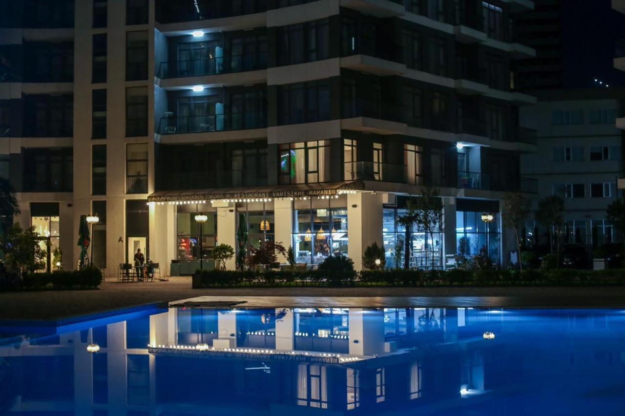 באטומי White Apartment מראה חיצוני תמונה